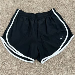 Nike dryfit shorts. Size L. No rips/tears/stains. Only worn a handful of times.